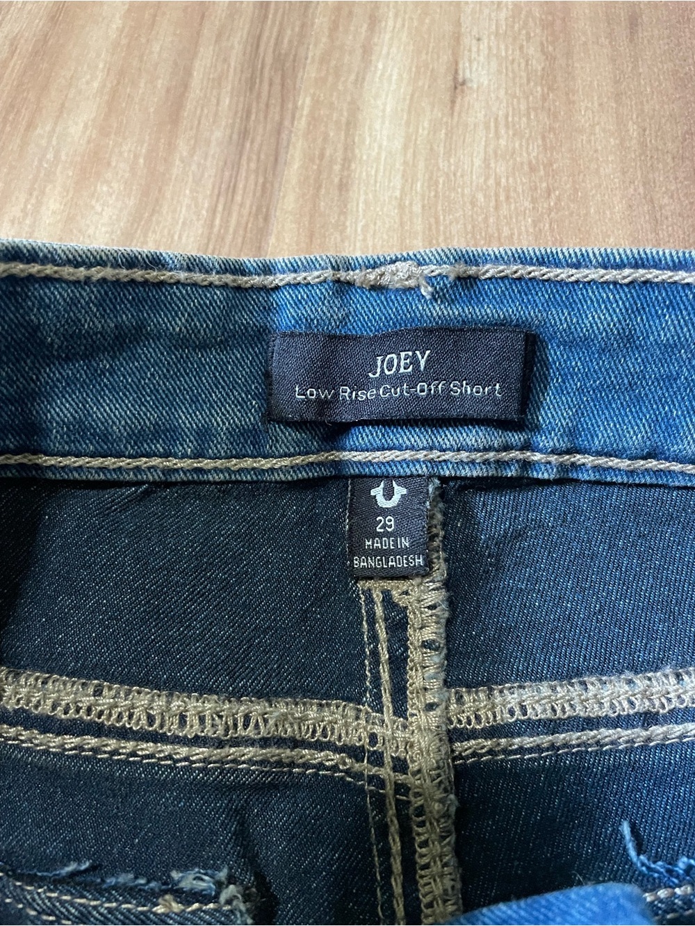 NWT True Religion Joey Low Rise Shorts Frayed Hem Flap Pocket Size 29 (8) Y2K - Picture 7 of 9